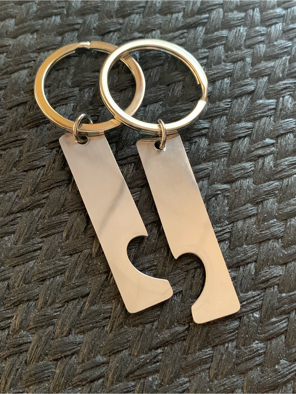 Split Heart Keychain Set 🩶 - Picture 3 of 3